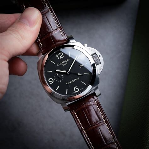 panerai pam 328|panerai luminor gmt pam 320.